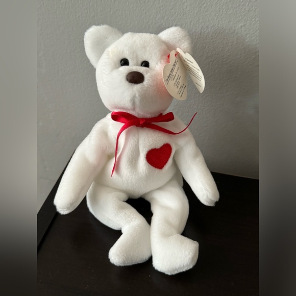 Vintage TY Valentino bear Beanie baby